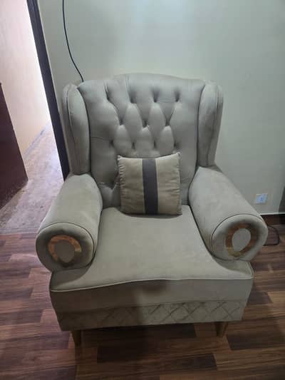 7 SEATER SOFA !!