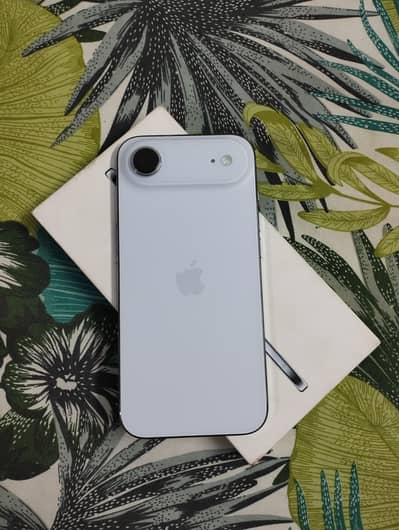 Apple iPhone 17 Air 256  just box open