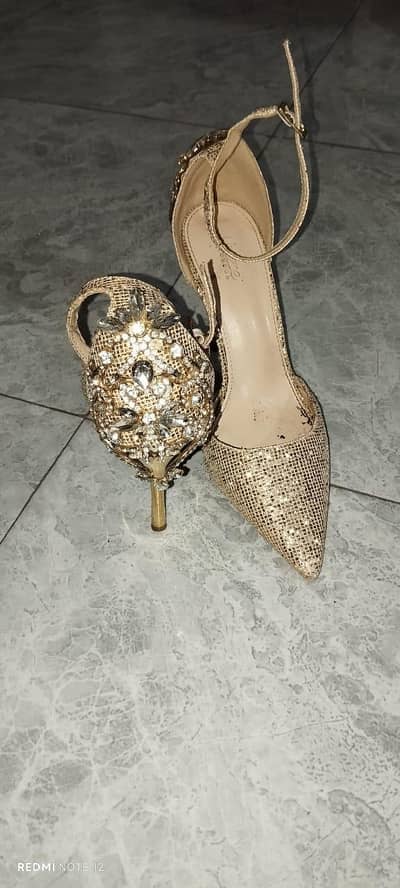 stilleto heels