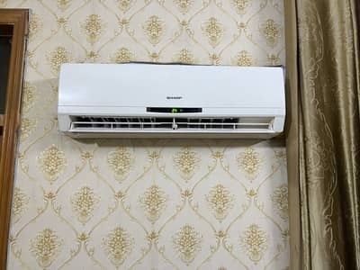 Sharp Split Ac in geniune condition