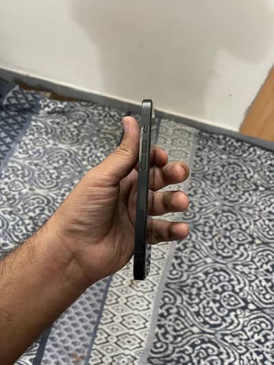 14 pro black