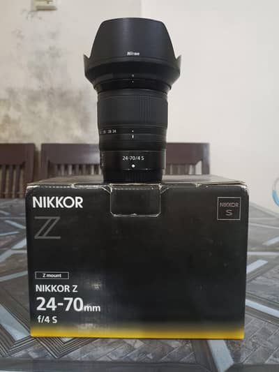 Nikon 24 70mm f4