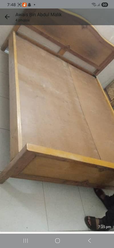 Selling Queen bed