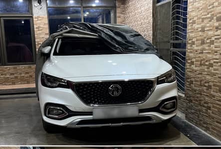 MG HS 2021