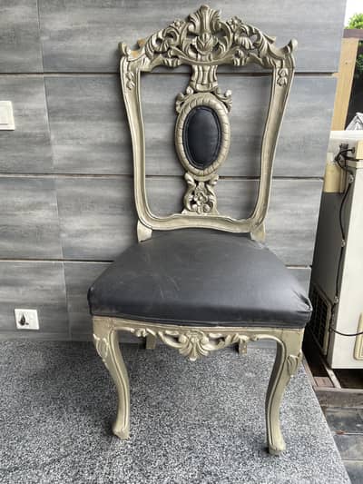 Dining chairs with table