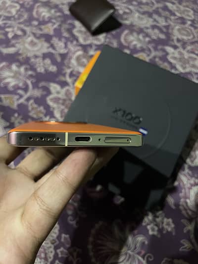 Vivo X100