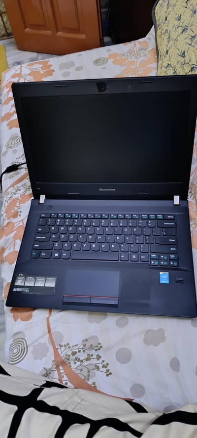 Lenovo ThinkPad E40-80 | Core i3 | 500 HDD | 9/10 Condition | Win 10 L