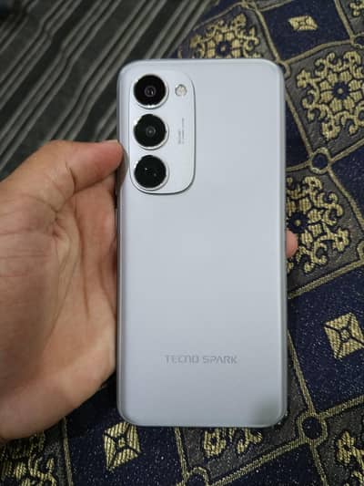 Tecno spark 40. pro plus