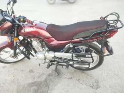 Suzuki 110 saaf suthri bike hai