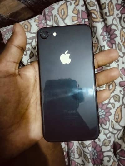 Apple iPhone SE