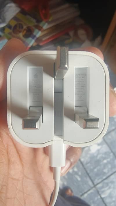 iPhones charger 35 w new condition