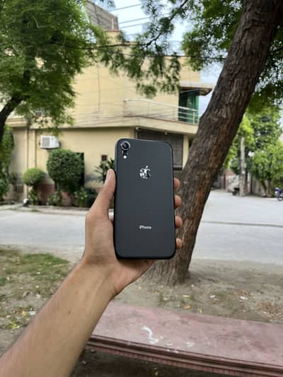 Apple iPhone XR