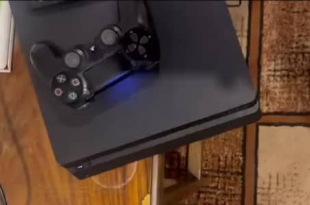 Playstation 4 slim