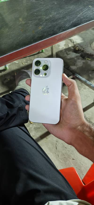 Apple iPhone 15 Pro non pta jv 128gb  water resistant