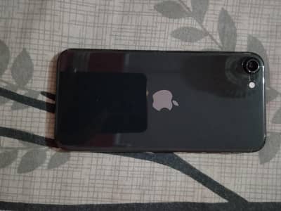 Apple iPhone SE best for gaming and photographing