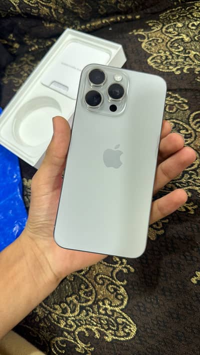 Apple iPhone 15 Pro Max