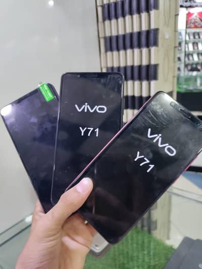 Vivo Y71