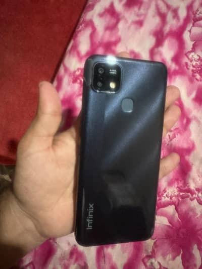 Infinix Hot 10 All ok ha 8/32 Pta proved