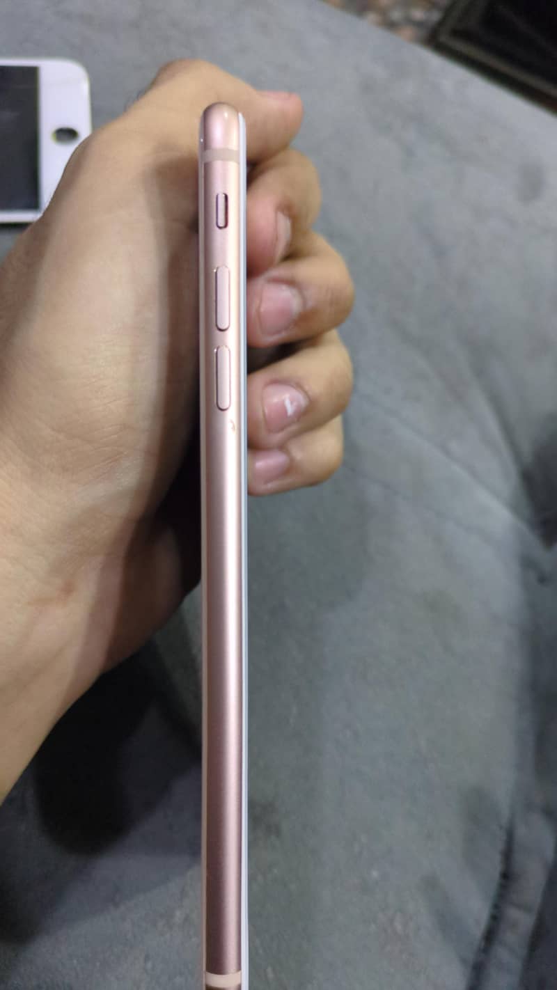 Apple iPhone 8 Plus 2