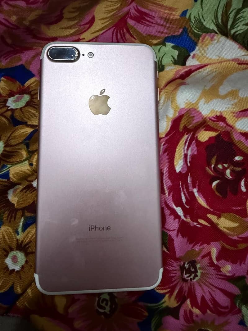 Apple iPhone 7 Plus 0