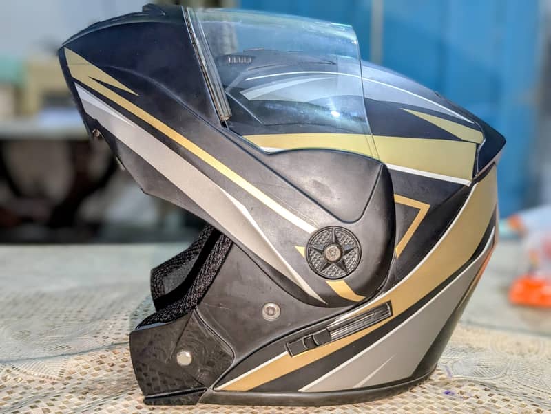 VECTOR HELMET 4