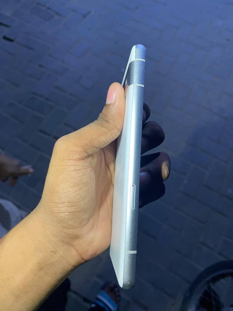 Google Pixel 7a 3