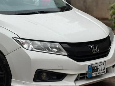 Honda Grace Hybrid 2015