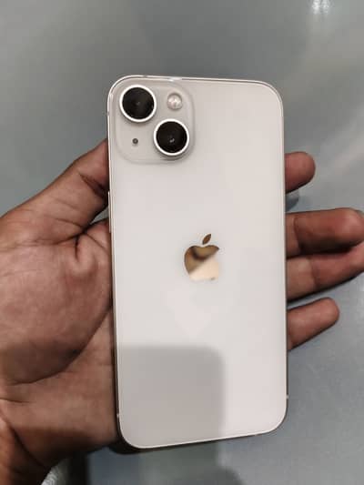 Apple iPhone 13
