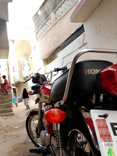 cg 125 model 2019 faslabad number countect number 03222696921
