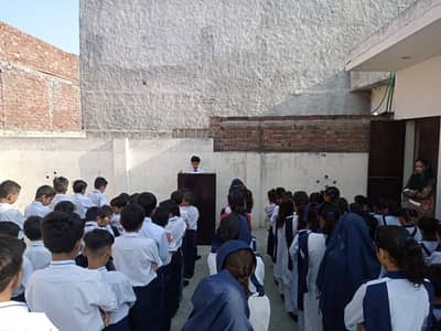 private school for  rent with contract