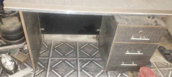 computer table or office table for sale
