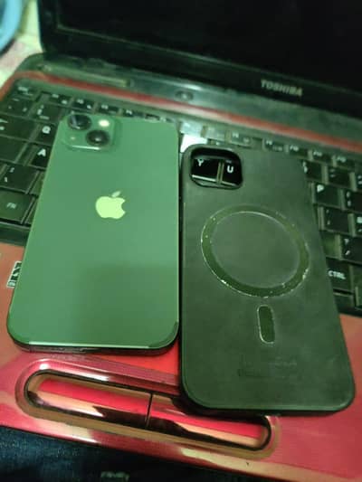 Apple iPhone 13