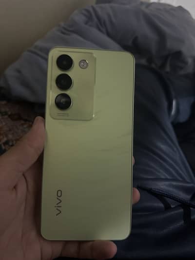 Vivo Y100