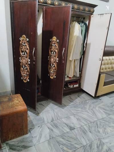 cupboard 3 doors