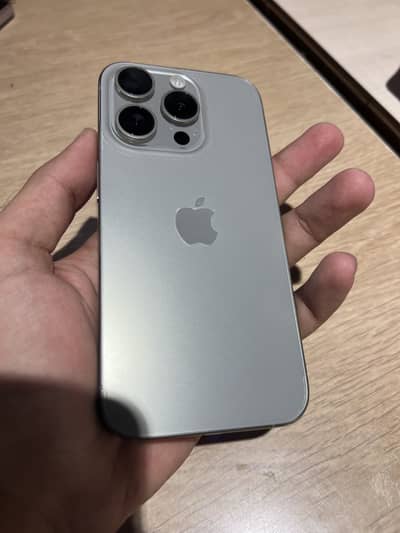 Apple iPhone 15 Pro