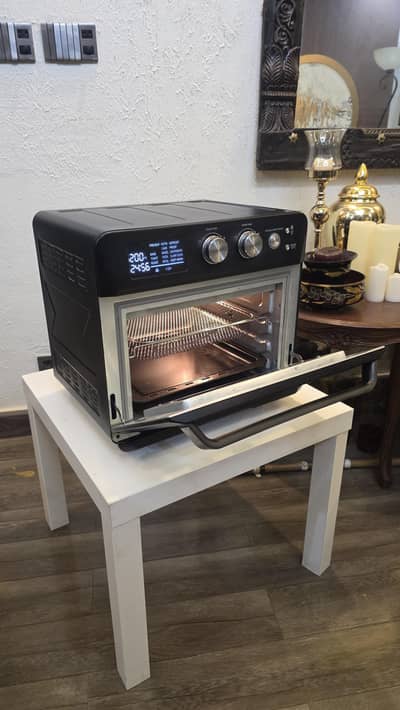 Kenwood Digital Air Fryer Oven, barely used.