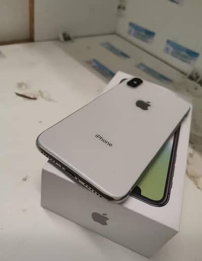 iPhone x 256 GB with box