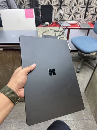 surface laptop 3 Ryzen 5 4500U(10th Generation)8/256ssd face id
