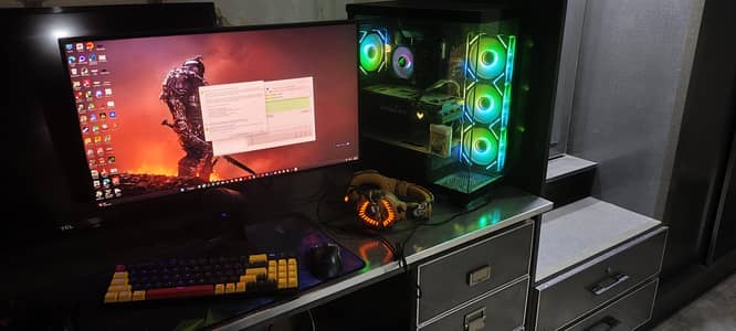 High End Gaming PC with all accessories for sale