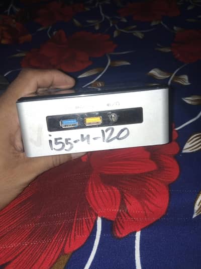 16gb Ram and memory 120 and cori i5 with 19 volt charger and hdmi cabl