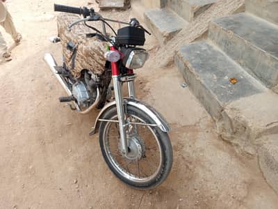 Honda 125 sel krni h 16 modal h panjab ka