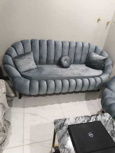 sofa sat