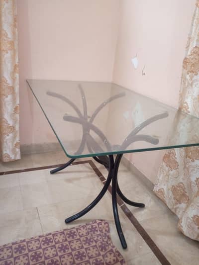 Glass Dining table 6 seater Without chairs  Excellent condition