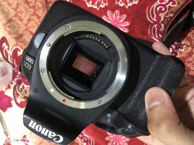 DSLR CANON 1300D WITH 18 55MM LENS AND BOX WITH ALL ACCESSORIES