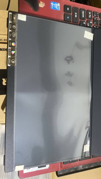 BIMAWEN F13NA OLED PORTABLE 13.5” portable monitor