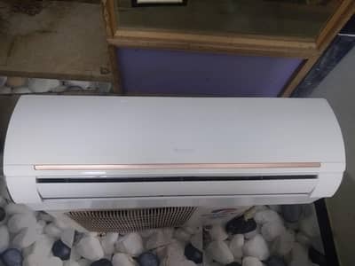 gree 1 ton inverter