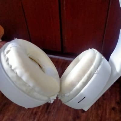 JBL WH-XB740