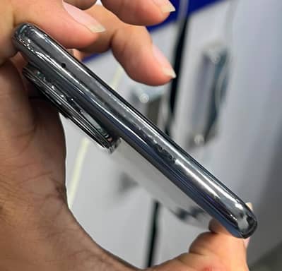 Vivo V50