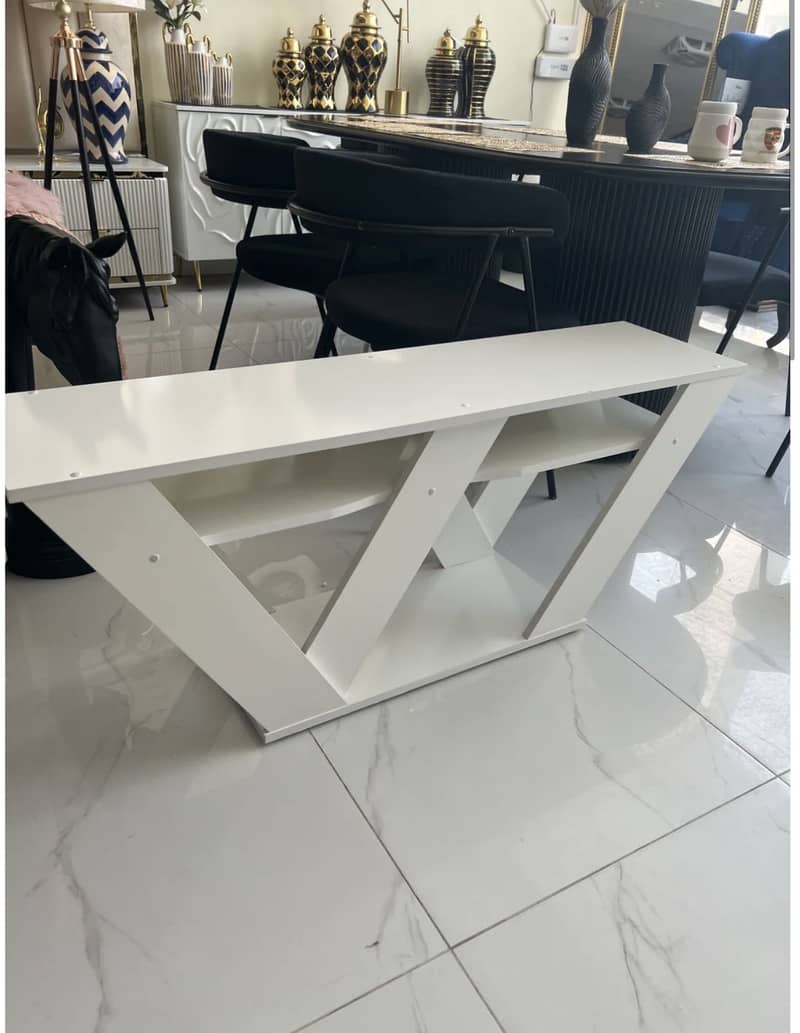 Console table 0
