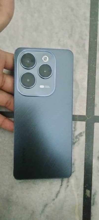Infinix Hot 40 Pro